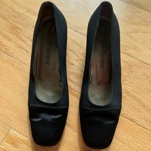 Vintage YSL Black Pumps - Vintage size 8.5 (Modern size 7/7.5)